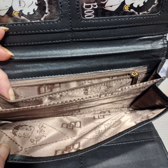 Betty Boop Rhinestone Studded Wallet - Picture 8 of 9